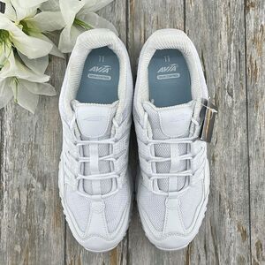 Women's Elevate Athletic Sneakers Shoes Size 11